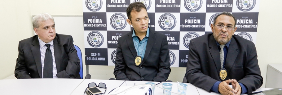 Coletiva no Instituto de Criminalística
