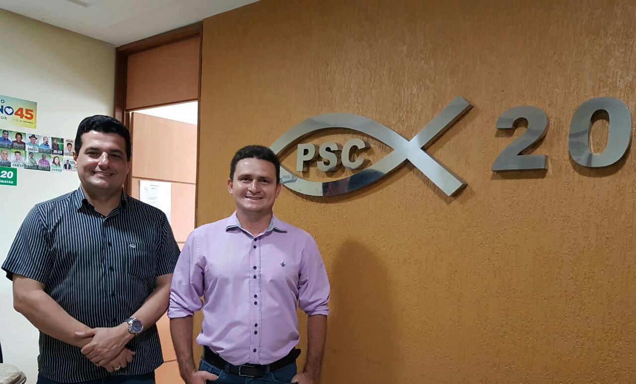 Gustavo Henrique recebe visita de Teodys Gonçalves