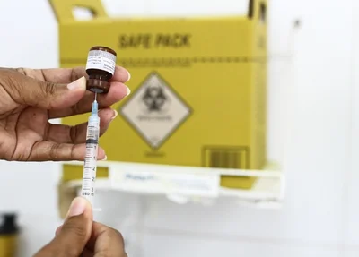 Vacina contra febre amarela