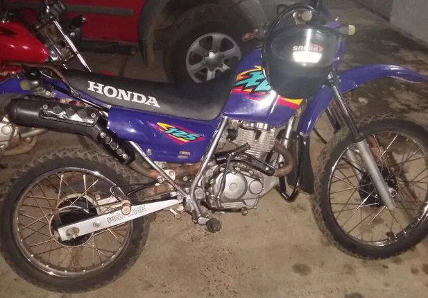 Motocicleta utilizada para realizar os assaltos