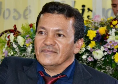 Prefeito Baiá contrata empresa sem licitação