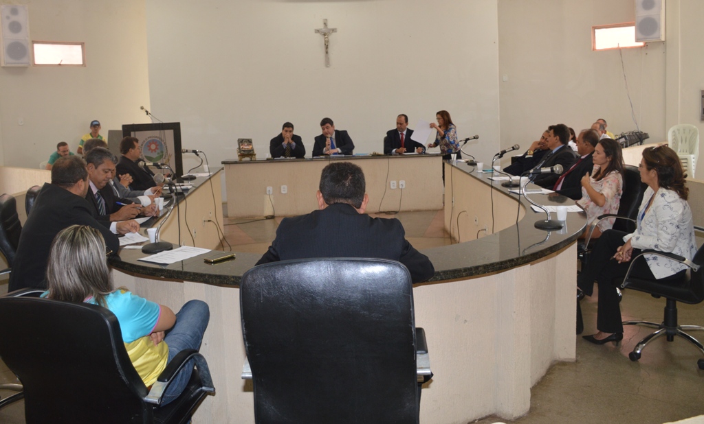 Câmara de Picos retoma atividades dia 2 de fevereiro