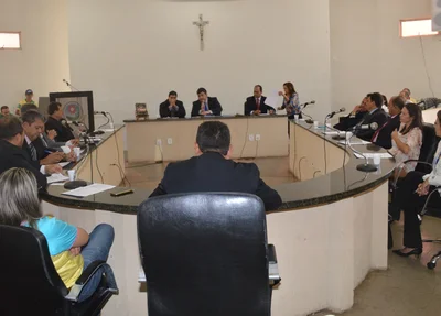 Câmara de Picos retoma atividades dia 2 de fevereiro