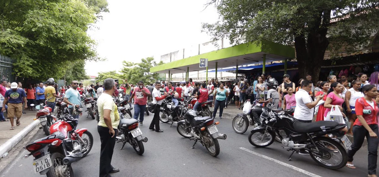 A manifestação aconteceu no Centro de Teresina