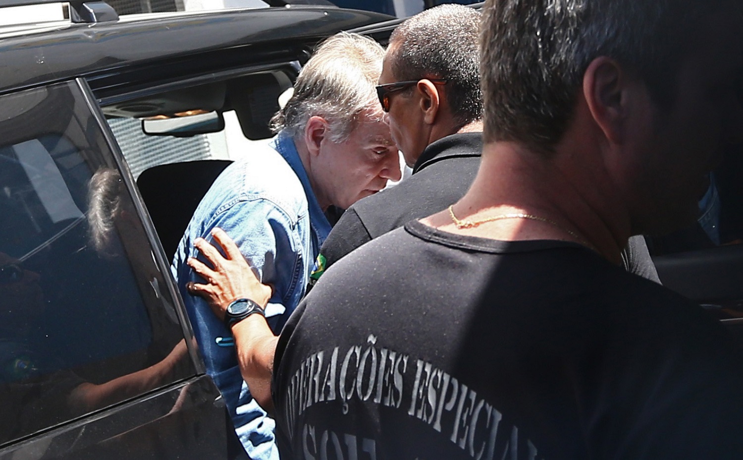 Eike Batista chega a presídio no Rio de Janeiro