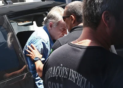 Eike Batista chega a presídio no Rio de Janeiro