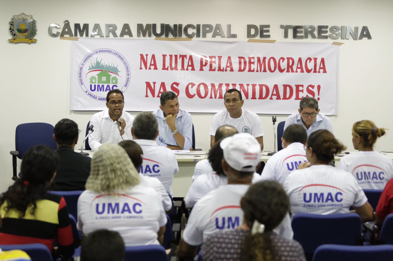 Evento de fundação aconteceu no plenarinho da Câmara Municipal