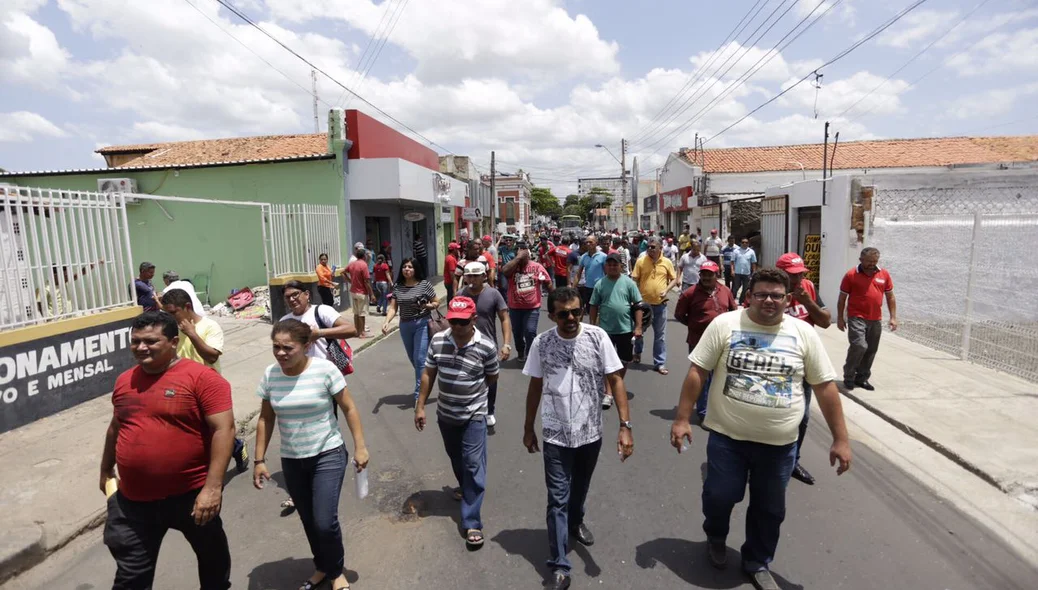 Manifestação organizada pelo Sintetro