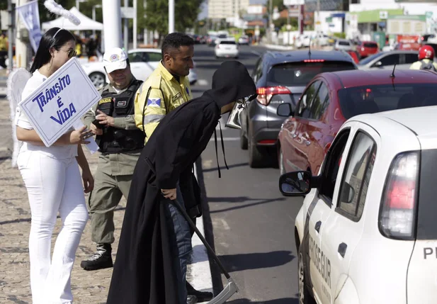 Personagem da morte advertiu motoristas
