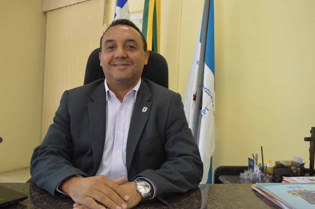 Reitor Nouga Cardoso