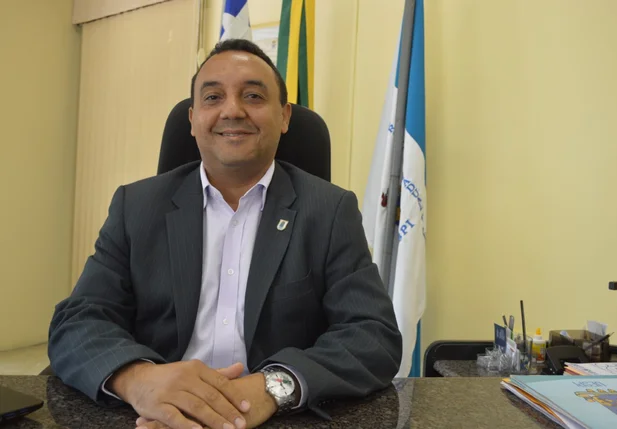 Reitor Nouga Cardoso