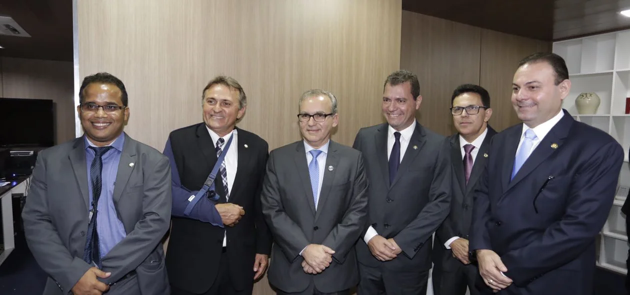Autoridades na Câmara Municipal