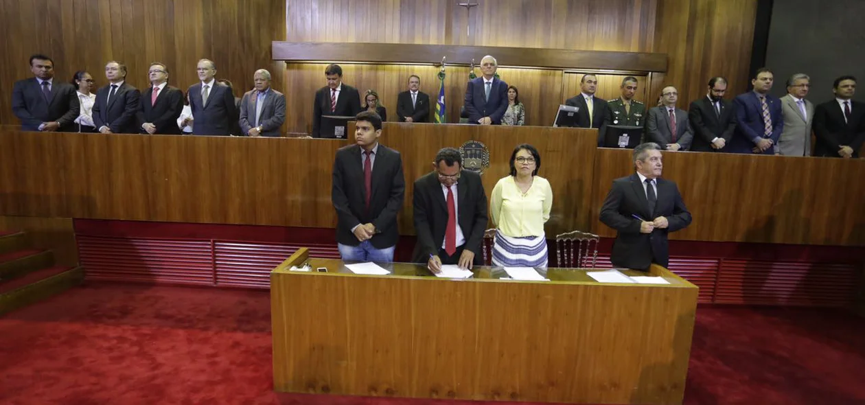 Solenidade na Assembleia