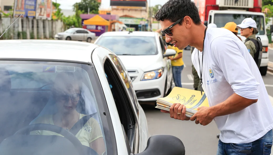 Equepe do Detran Participou da blitz educativa