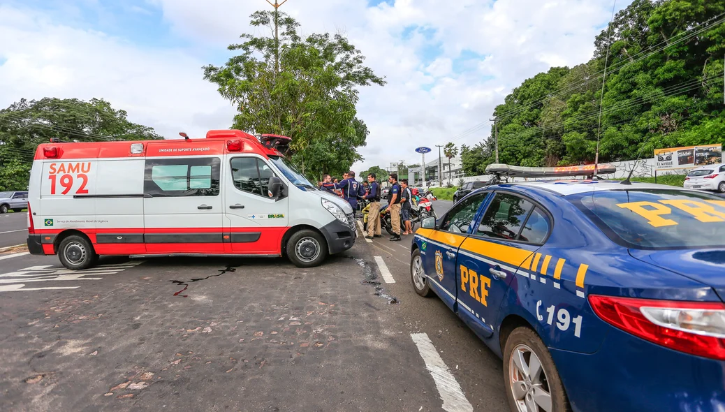 A Polícia Rodoviária Federal esteve no local do acidente