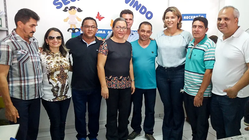Autoridades participaram da solenidade