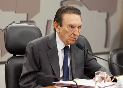 Edison Lobão