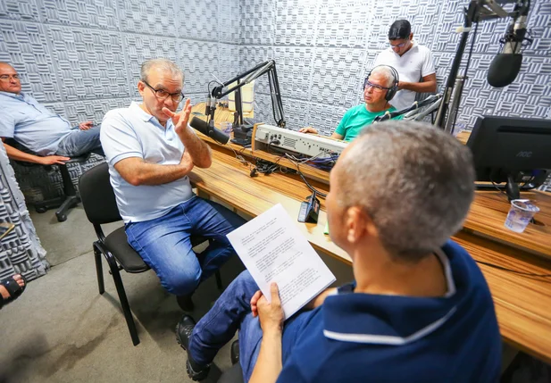 Firmino Filho estreou na rádio neste sábado