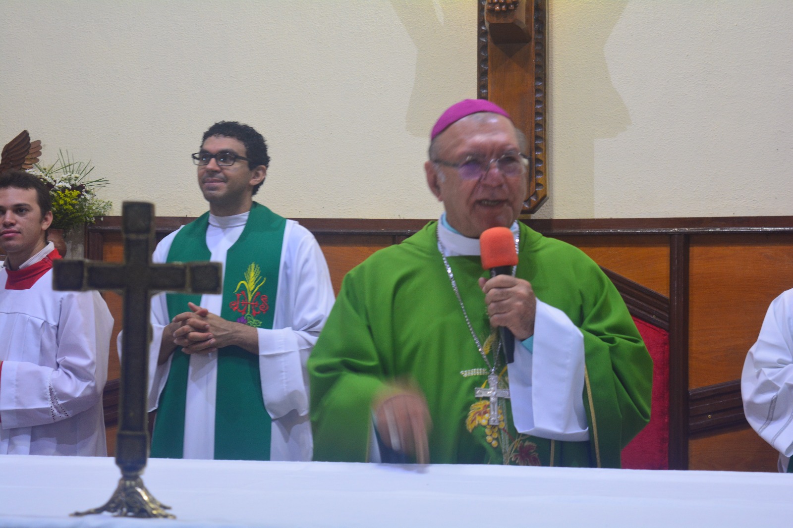 Celebração da missa em lançamento do evento