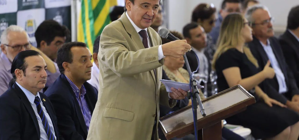 Wellington Dias fala durante a solenidade