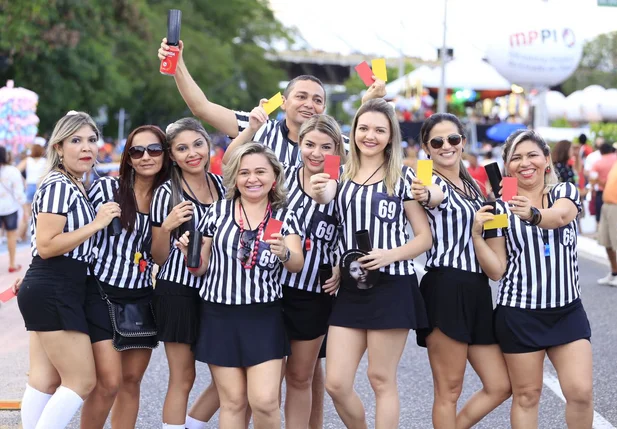 Corso de Teresina 2017 leva alegria à Avenida Raul Lopes