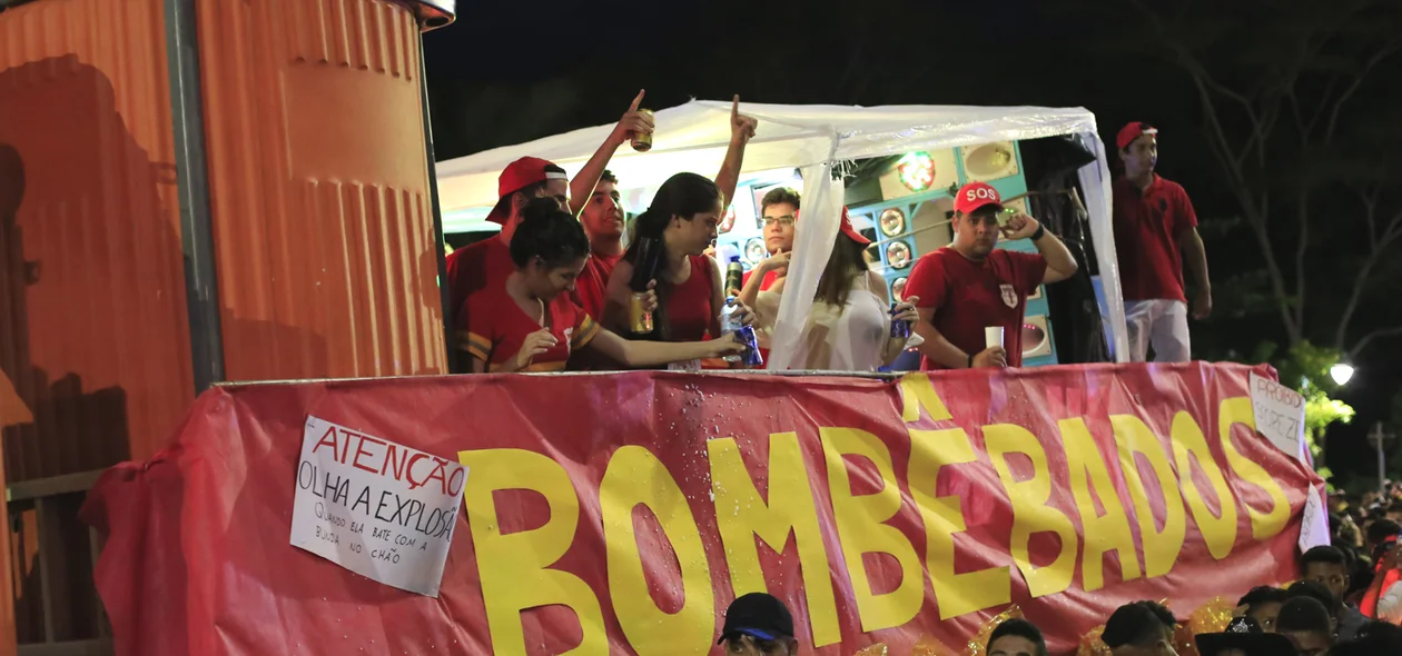Caminhão Bombêdados Corso 2017