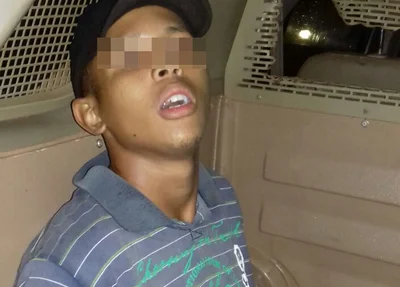 Menor mata desafeto e lambe o sangue da vítima