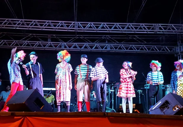 Apresentação em Bom Jesus