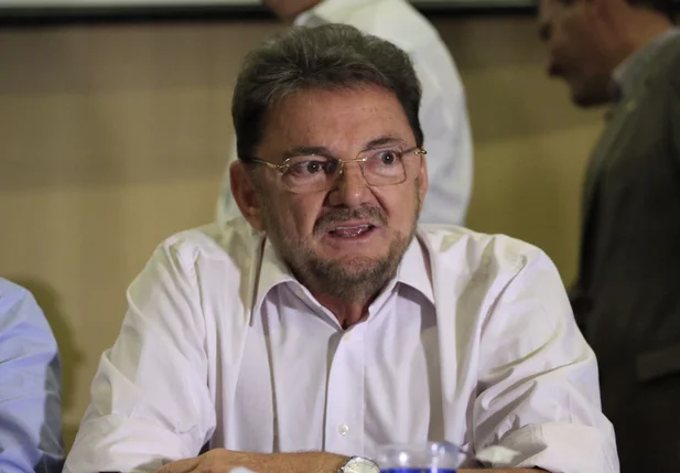 Wilson Martins
