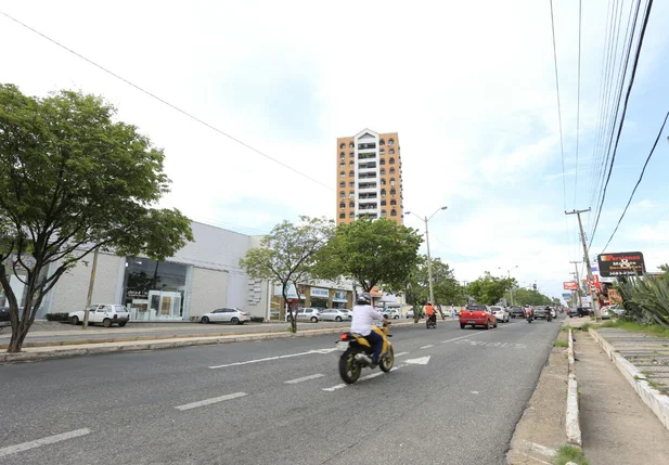 Avenida Presidente Kennedy