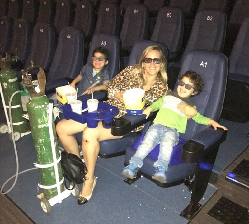 Danielly Evangelista e os filhos