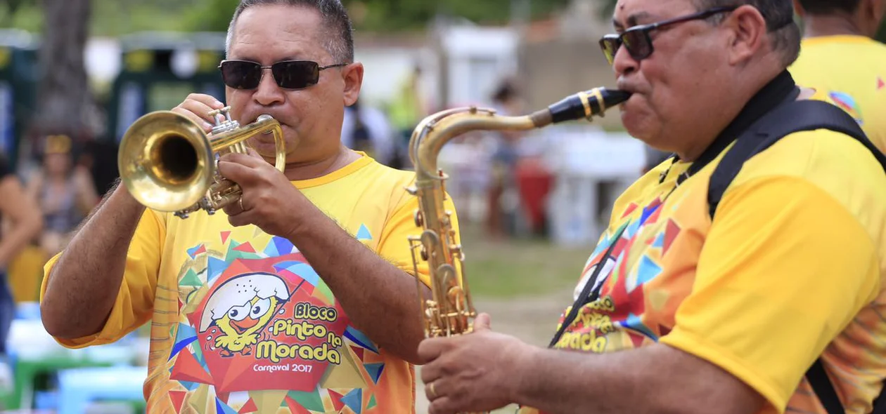 Banda anima os foliões do bloco Pinto da Morada em Teresina