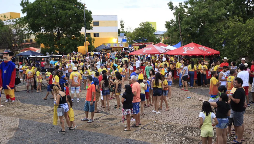 Bloco pinto na morada