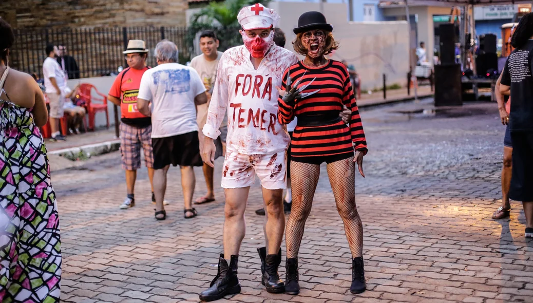 Fantasias de Fora Temer 