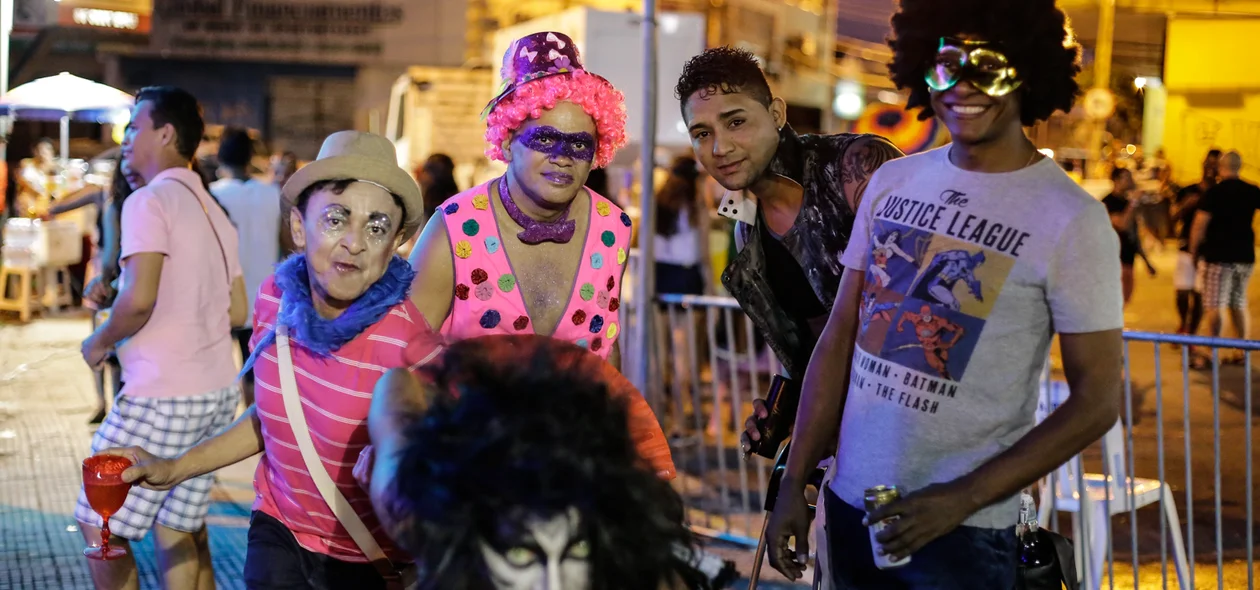 Fantasias Sanatório Geral 