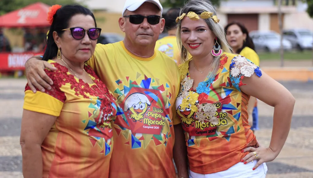 Foliões do bloco Pinto da Morada na zona leste de Teresina