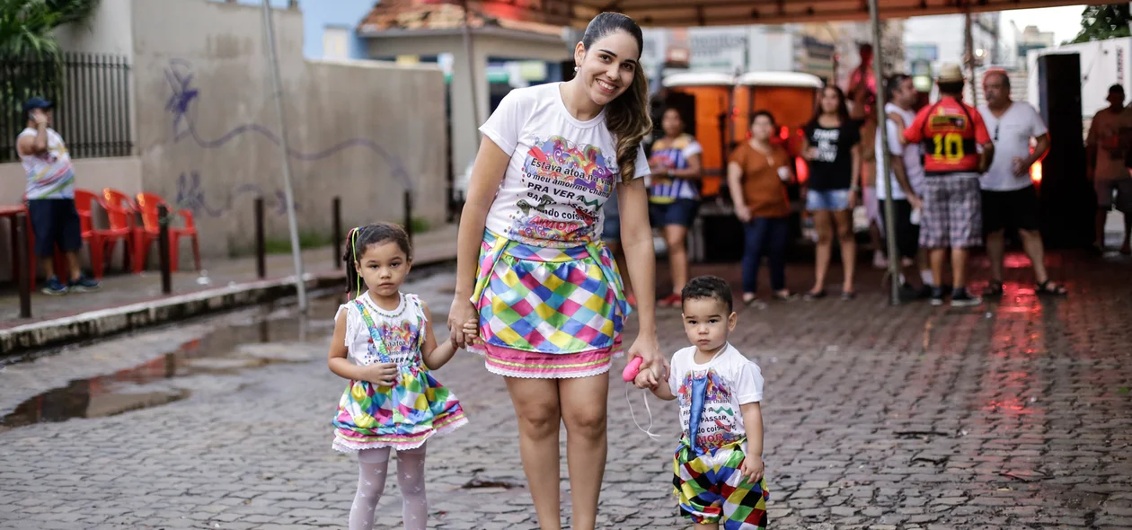 Muita criança no Sanatório Geral 