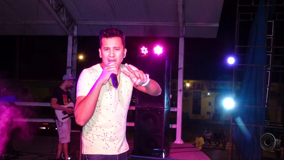 Desejo Musical Elétrico comanda 2ª noite do Carnacocal