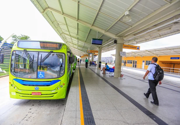 Terminal de ônibus de Teresina 