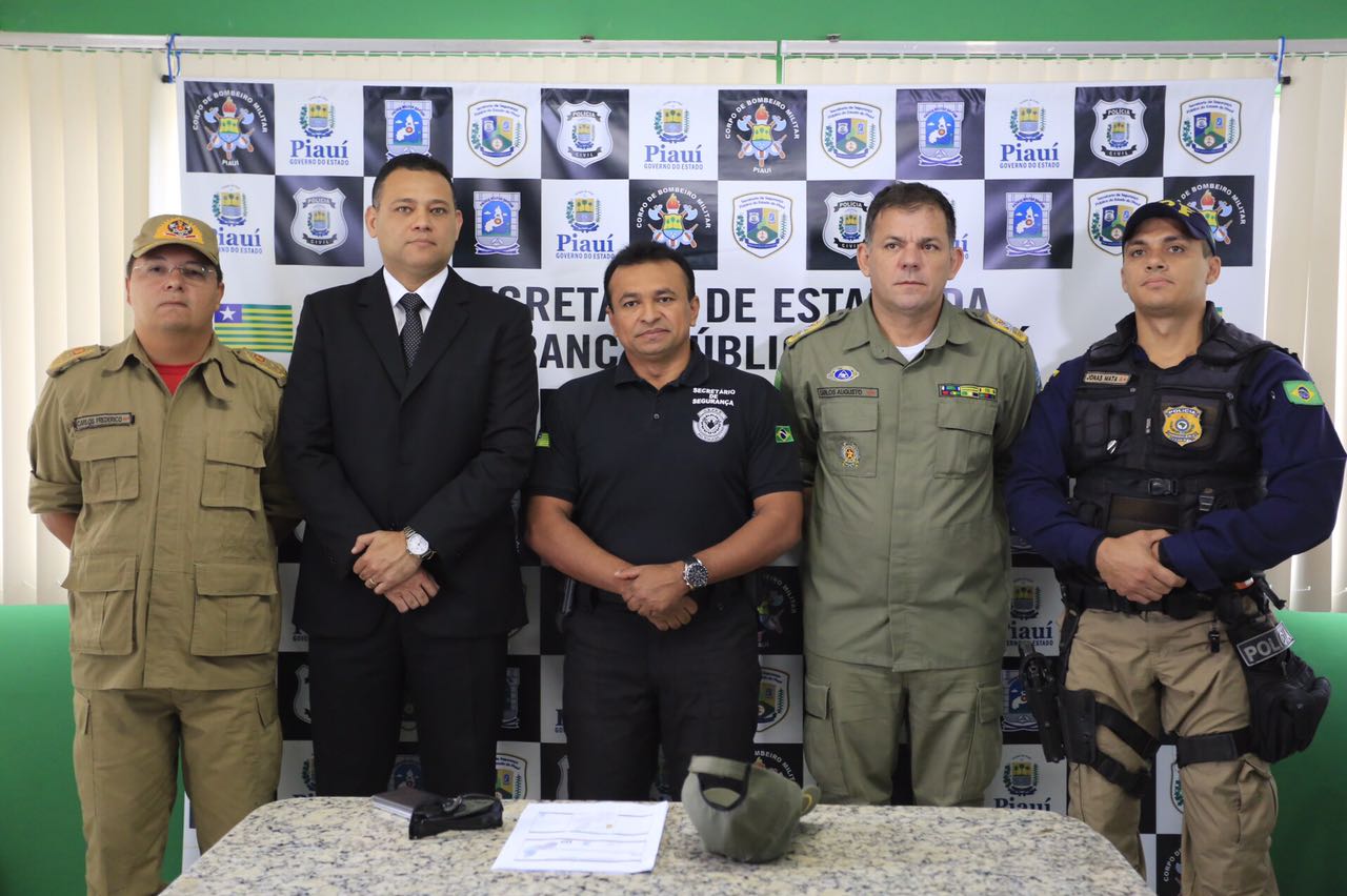 Coronel Carlos Frederico,  Riedel Batista, Fábio Abreu, coronel Carlos Augusto e Jonas Mata