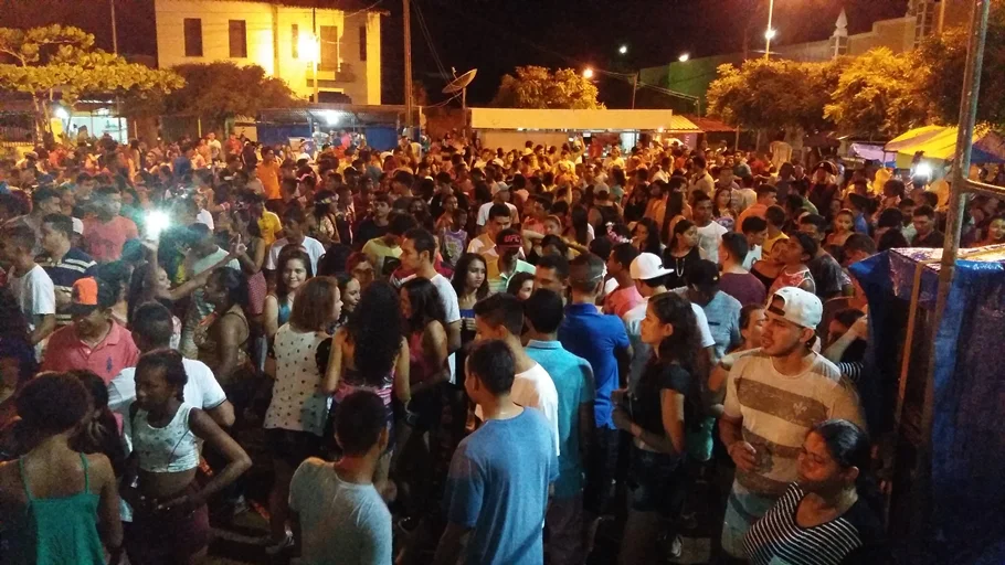 Pilek Show agita encerramento do carnaval de Esperantina