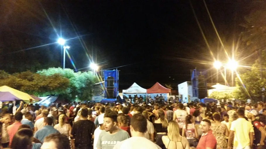 Pilek Show agita encerramento do carnaval de Esperantina