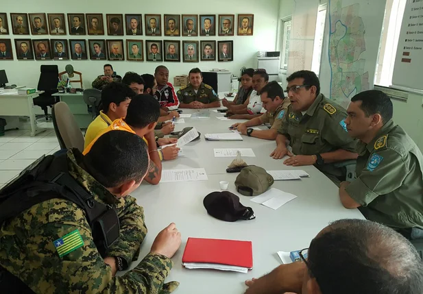 Reunião no Quartel da PM em Teresina