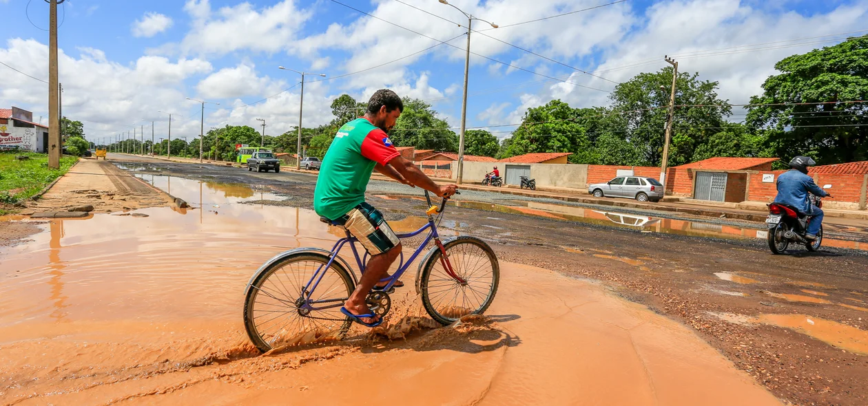 Morador reclama da falta de estrutura no bairro