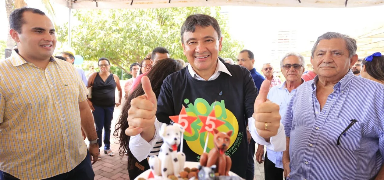 Governador Wellington Dias em festa da comemoração dos seus 55 anos