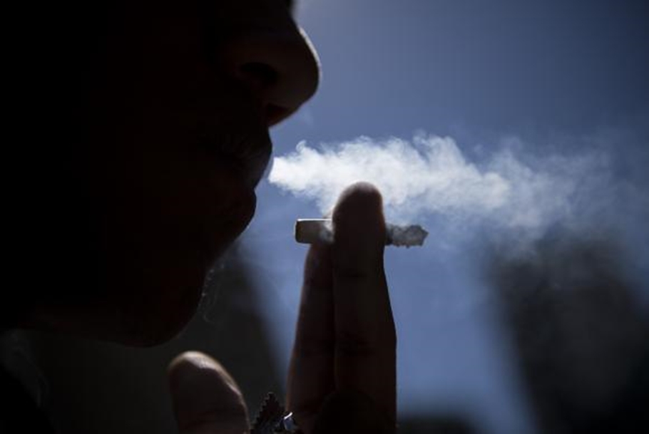 Fumaça de cigarro é prejudicial à saúde de crianças segundo a OMS  