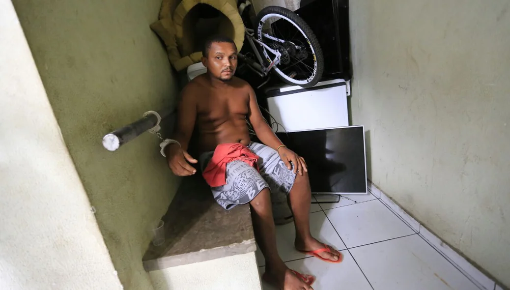 Acusado de tráfico de drogas é preso no bairro Torquato Neto