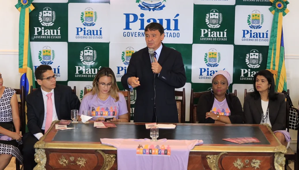 Governador em discurso