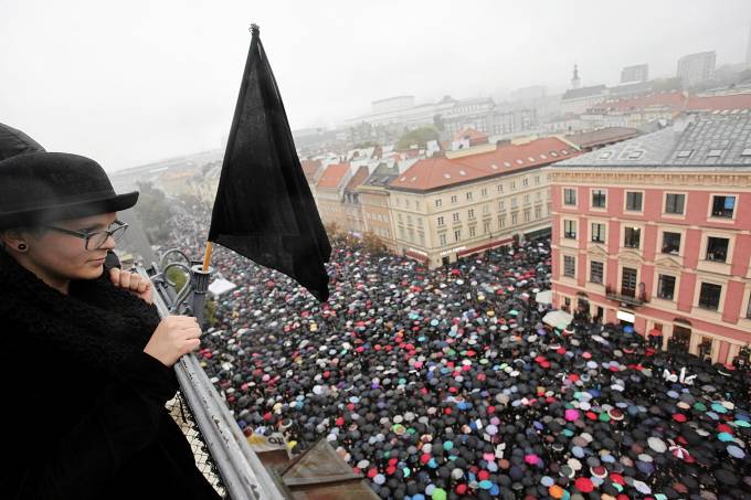 Manifestação na Polônia a favor do aborto