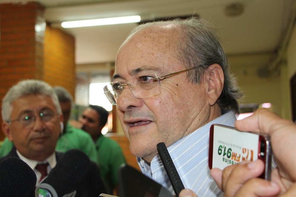 Presidente da Fundação Municipal de Saúde, Sílvio Mendes